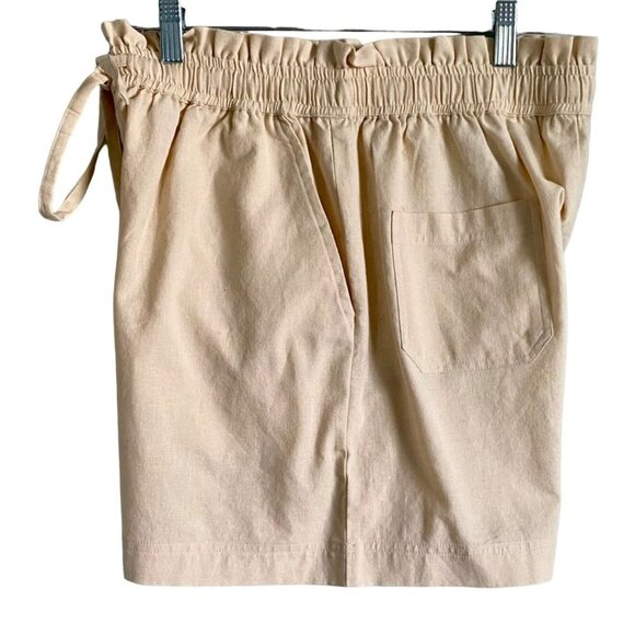 Juniper & Lime Beige Pull On Linen Blend Womens Medium Shorts NEW - Picture 2 of 7